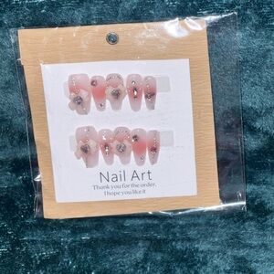 Elegant Pink Nail Art Set